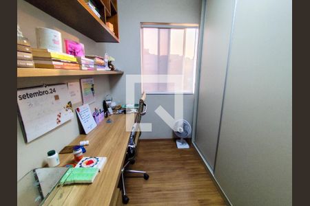 Quarto 2 de apartamento à venda com 3 quartos, 165m² em Santa Tereza, Belo Horizonte