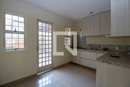 Cozinha de casa de condomínio para alugar com 2 quartos, 70m² em Parque Villa Flores, Sumaré