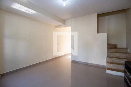 Sala de casa de condomínio para alugar com 2 quartos, 70m² em Parque Villa Flores, Sumaré