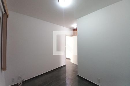 Quarto de apartamento à venda com 1 quarto, 54m² em Centro, Campinas