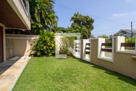 Quintal da frente de casa de condomínio à venda com 4 quartos, 420m² em Barra da Tijuca, Rio de Janeiro