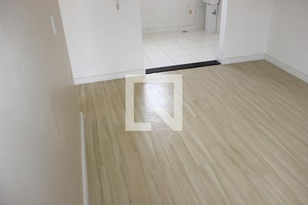 Sala de apartamento para alugar com 2 quartos, 40m² em Jardim Albertina, Guarulhos