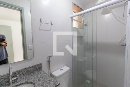 Banheiro da Suíte de casa para alugar com 1 quarto, 23m² em Vila Paulistania, São Paulo