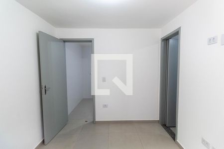 Quarto Suíte de casa para alugar com 1 quarto, 23m² em Vila Paulistania, São Paulo