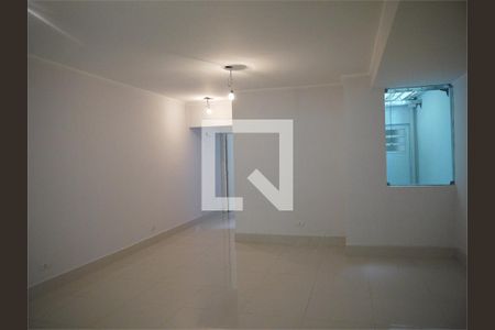 Casa à venda com 4 quartos, 209m² em Vila Sao Francisco (Zona Sul), São Paulo