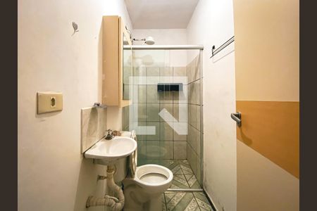 Banheiro de kitnet/studio para alugar com 1 quarto, 30m² em Jardim Esmeralda, São Paulo