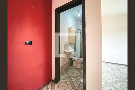 Corredor de kitnet/studio para alugar com 1 quarto, 30m² em Jardim Esmeralda, São Paulo