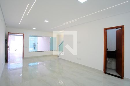 Sala de casa à venda com 4 quartos, 250m² em Vila Carrão, São Paulo