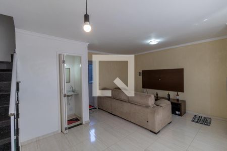 Sala de casa de condomínio à venda com 3 quartos, 100m² em Vila Ré, São Paulo