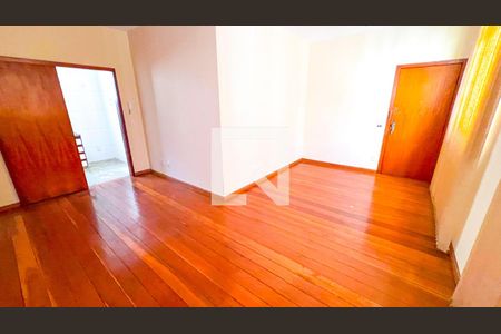 Sala de apartamento à venda com 3 quartos, 85m² em Santo Antônio, Belo Horizonte