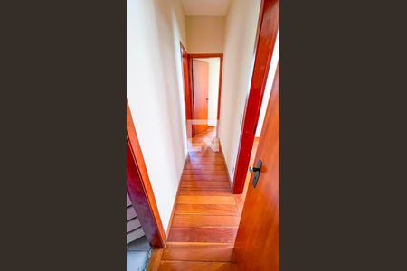 Corredor de apartamento à venda com 3 quartos, 85m² em Santo Antônio, Belo Horizonte