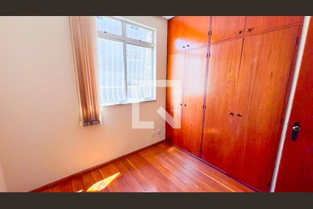 Quarto 1 de apartamento à venda com 3 quartos, 85m² em Santo Antônio, Belo Horizonte