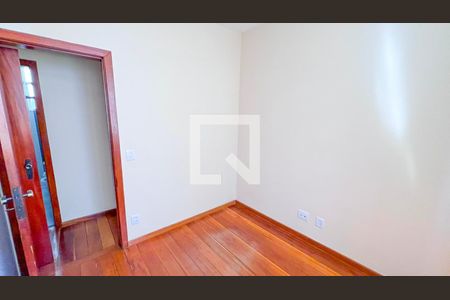 Suíte de apartamento à venda com 3 quartos, 85m² em Santo Antônio, Belo Horizonte