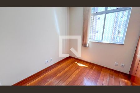 Quarto 1 de apartamento à venda com 3 quartos, 85m² em Santo Antônio, Belo Horizonte