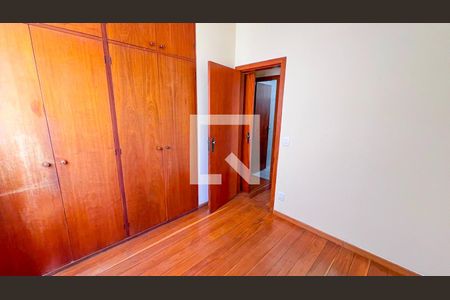 Quarto 1 de apartamento à venda com 3 quartos, 85m² em Santo Antônio, Belo Horizonte