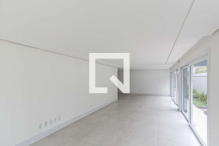 Apartamento para alugar com 3 quartos, 188m² em Vila Assunção, Porto Alegre