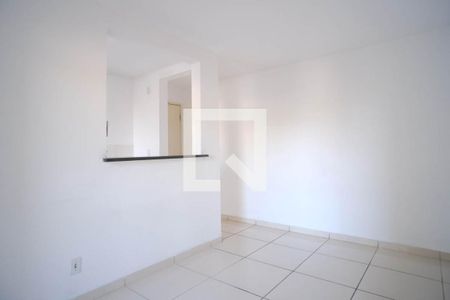 Sala de apartamento para alugar com 2 quartos, 45m² em Jardim Santa Teresinha, São Paulo