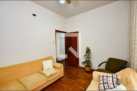 Sala de estar de apartamento à venda com 3 quartos, 140m² em Santo Antônio, Belo Horizonte