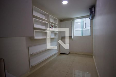 Quarto  de casa de condomínio à venda com 4 quartos, 350m² em Vargem Grande, Rio de Janeiro