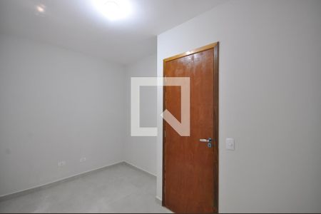 Quarto 2 de casa para alugar com 2 quartos, 54m² em Vila Mazzei, São Paulo