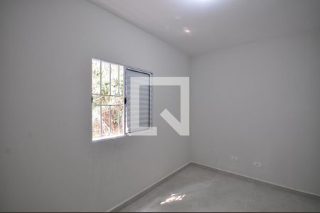 Quarto 2 de casa para alugar com 2 quartos, 54m² em Vila Mazzei, São Paulo