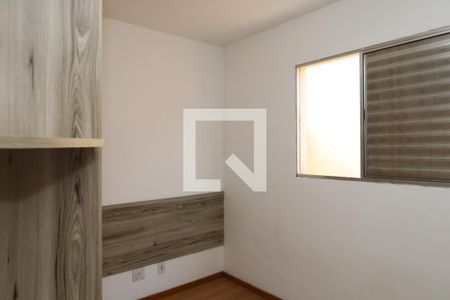 Quarto de apartamento para alugar com 2 quartos, 58m² em Vila Santa Teresinha, São Paulo