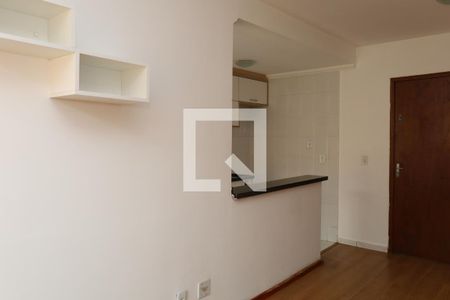 Sala de apartamento para alugar com 2 quartos, 58m² em Vila Santa Teresinha, São Paulo