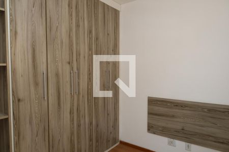 Quarto de apartamento para alugar com 2 quartos, 58m² em Vila Santa Teresinha, São Paulo