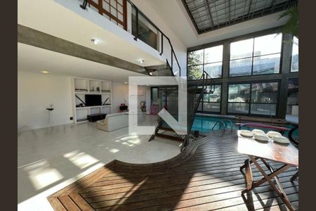 Casa à venda com 3 quartos, 400m² em Bosque da Saúde, São Paulo