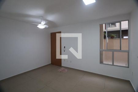 Sala de apartamento para alugar com 2 quartos, 47m² em São José, Canoas