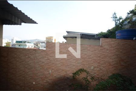 Vista da Sala de casa à venda com 4 quartos, 420m² em Brás de Pina, Rio de Janeiro