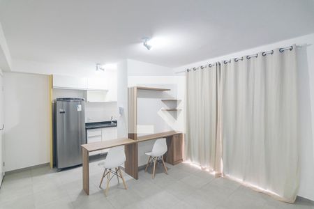 Sala de kitnet/studio para alugar com 1 quarto, 35m² em Vila São Pedro, Santo André