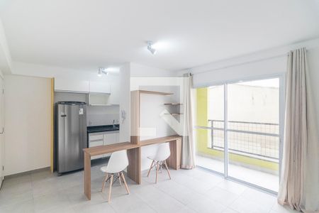 Sala de kitnet/studio para alugar com 1 quarto, 35m² em Vila São Pedro, Santo André