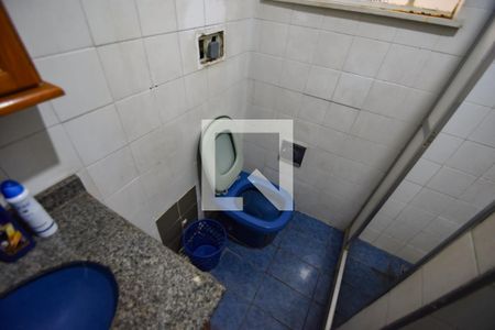 Apartamento para alugar com 70m², 4 quartos e sem vaga Apartamento para alugar com 70m², 4 quartos e sem vagaBanheiro Social