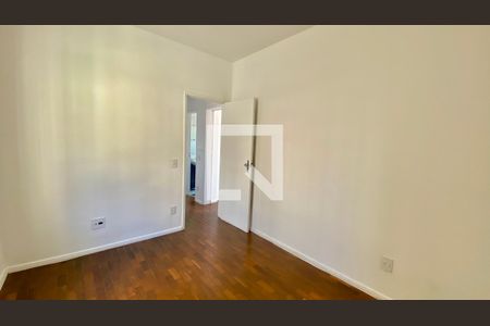 Quarto 1 de apartamento para alugar com 3 quartos, 110m² em Santa Lúcia, Belo Horizonte