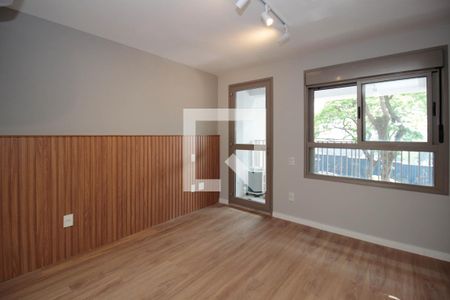 Sala / Quarto de kitnet/studio para alugar com 1 quarto, 27m² em Sumarezinho, São Paulo