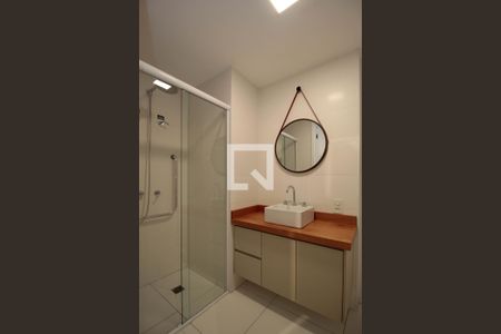 Banheiro de kitnet/studio à venda com 1 quarto, 27m² em Sumarezinho, São Paulo