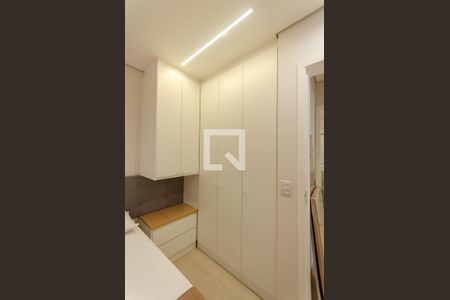 Quarto 1 de apartamento à venda com 2 quartos, 40m² em Vila Picinin, São Paulo