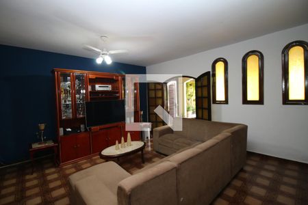 Sala de Estar de casa à venda com 3 quartos, 420m² em Penha Circular, Rio de Janeiro