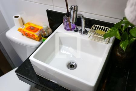 Apartamento à venda com 65m², 2 quartos e 1 vaga Apartamento à venda com 65m², 2 quartos e 1 vagaBanheiro