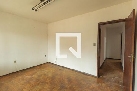 Casa à venda com 6 quartos, 395m² em Igara, Canoas