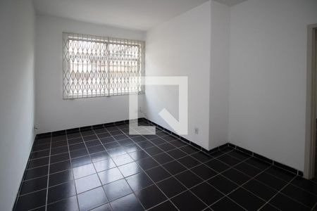 Sala de apartamento para alugar com 2 quartos, 65m² em Jardim Guanabara, Rio de Janeiro