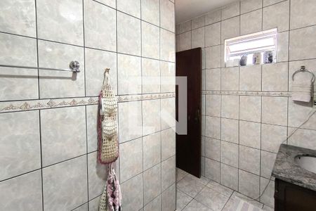 Casa à venda com 180m², 5 quartos e 1 vaga Casa à venda com 180m², 5 quartos e 1 vagaBanheiro da Suíte 1