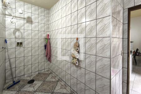 Casa à venda com 180m², 5 quartos e 1 vaga Casa à venda com 180m², 5 quartos e 1 vagaBanheiro 3