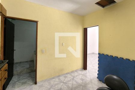 Casa à venda com 180m², 5 quartos e 1 vaga Casa à venda com 180m², 5 quartos e 1 vagaQuarto 4