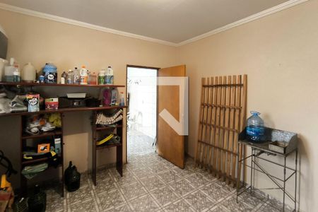 Casa à venda com 180m², 5 quartos e 1 vaga Casa à venda com 180m², 5 quartos e 1 vagaQuarto da Edícula