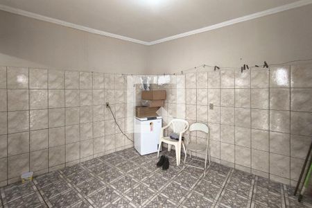 Casa à venda com 180m², 5 quartos e 1 vaga Casa à venda com 180m², 5 quartos e 1 vagaEdícula