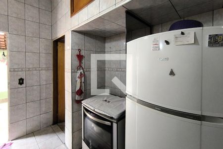Casa à venda com 180m², 5 quartos e 1 vaga Casa à venda com 180m², 5 quartos e 1 vagaCopa e Cozinha