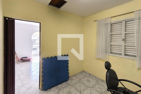Casa à venda com 180m², 5 quartos e 1 vaga Casa à venda com 180m², 5 quartos e 1 vagaQuarto 4