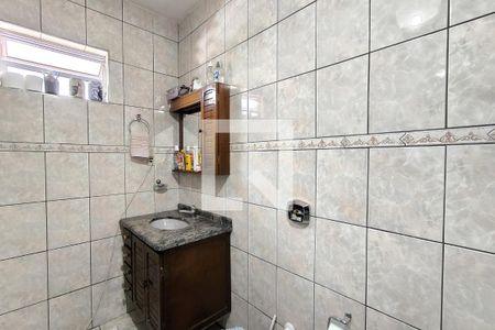 Casa à venda com 180m², 5 quartos e 1 vaga Casa à venda com 180m², 5 quartos e 1 vagaBanheiro da Suíte 1